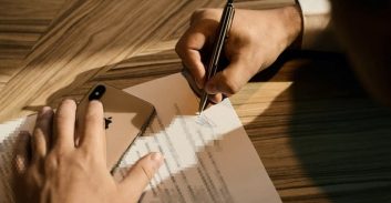 כפר קרע: מנהל בבנק הפועלים גנב מיליונים מעמיתי גמל ופנסיה