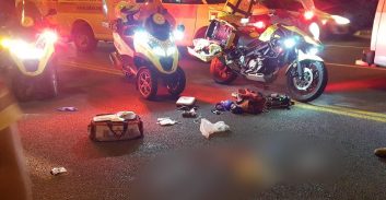 ת"א: הולכת רגל נהרגה ורוכב אופנוע נפצע בתאונה