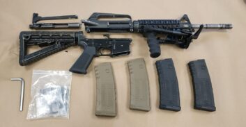 טייבה: זוג הורים ובנם נעצרו בחשד להחזקת אמל"ח, חשיש ומריחואנה