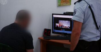 החוק נכנס לתוקף: עצורים ואסירים יוכלו להשתתף בדיונים באמצעות וידאו