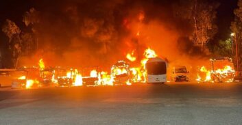 קריית שמונה: חשד להצתת שמונה אוטובוסים