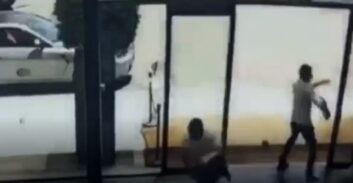 צפו בתיעוד: רימון התפוצץ בכניסה לסוכנות רכב בנתניה