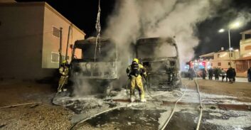 מג'ד אל-כרום: חשד להצתת שתי משאיות סמי-טריילר