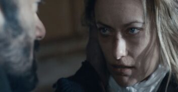 "שעת נקמה": האישה המוכה שלא יושבת בשקט