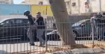 חמישה נאשמים בסדרת שודים של סוכני תכשיטים ולקוחות צ'יינג'ים באזור המרכז