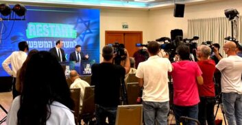 מהפכת סמוטריץ' לאילוף מערכת המשפט: כתבי אישום נגד פרקליטים במקום פוליטיקאים