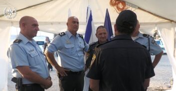 המפכ"ל: "כל מי שיפנה נשק לעבר אזרחים או שוטרים – דמו בראשו"