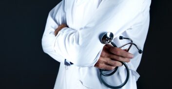 נצרת: שבע שנות מאסר לגניקולוג שהורשע באונס שתי מטופלות