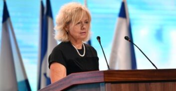 בימ"ש העליון: חובת היועמ"שית להתריע כנגד הממשלה במסגרת תפקידה