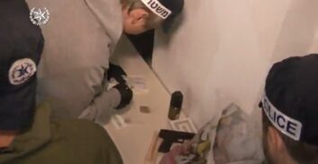 חמישה תושבי מזרח ירושלים חשודים בייבוא חלקי אמל"ח שהוסלקו בצעצועים