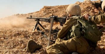 לוחם גבעתי לשעבר חשוד שירה לעבר בית של רכז מודיעין