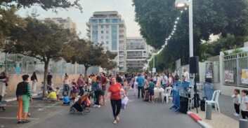 ת"א: סקר תושבים בניסיון להחליט האם לסגור רחוב באופן קבוע לתנועת מכוניות