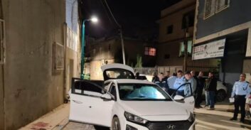 חשד לרצח כפול בטירה: שני צעירים נורו למוות ברכבם