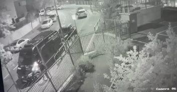 צפו בסרטון: תושב מזרח ירושלים נאשם בהצתת רכב הסעות בפסגת זאב