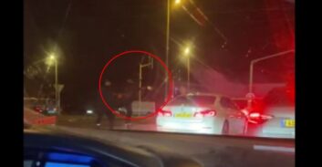 צעיר מאום אלפאחם נרצח על ידי שני מתנקשים עם נשק אוטומטי