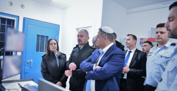 בן גביר בכלא נפחא: "מוודא שרוצחי יהודים לא מקבלים תנאים משופרים"