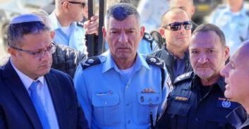 השר לביטחון לאומי סייר בדרום: "לא יכול להבטיח הצלחות תוך יום-יומיים"