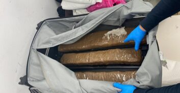 תושב פרדס חנה נעצר בנתב"ג עם 21 ק"ג חשיש במזוודה