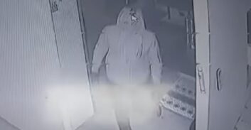 אישום: פורץ גנב כספת מבית כנסת ודרש כופר בביטקוין תמורת החזרתה