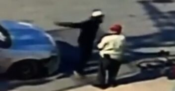 אישום: מוכר למשטרה דרס קרוב משפחתו כי חשב שכישף ידידה שלו