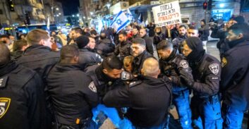 בן גביר מתחיל להשתלט על המשטרה וירושלים, המפכ"ל מנסה למנוע בעדו