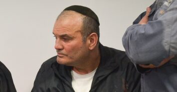 אסיר העולם ויקטור גואטה הורשע במשפט חוזר על סמך עדים שנפטרו