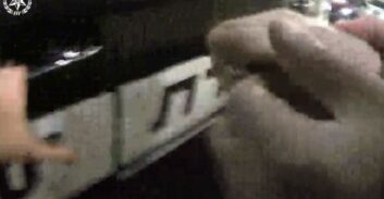 צפו: כך סיכלו שוטרים וחברת "איתוראן" גניבת שני כלי רכב מחניון