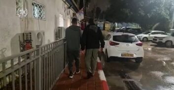 הוארך מעצר החשוד באונס בגדרה: "קשר, איים בסכין ואנס לעיני ילדיה"