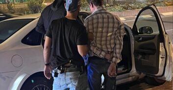 חשד: הפר מעצר בית, פרץ לבתי עסק וגנב רכוש רב