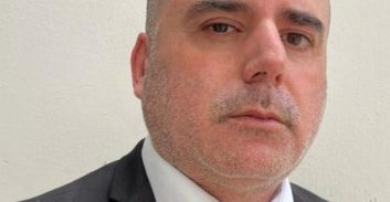 עו"ד אורן ששון