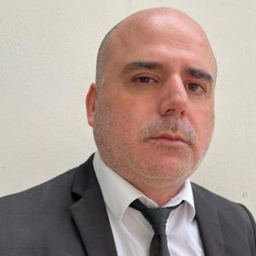 עו"ד אורן ששון