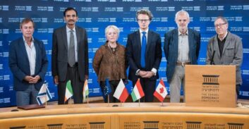 משפטנים מהעולם בכנס חירום של המכון הישראלי לדמוקרטיה: מטעים אתכם, תיזהרו