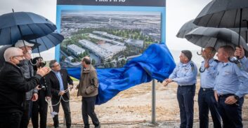 שחרור באיזוק לקבלן מירכא שנאשם בסחיטה בתיק משרד הביטחון של אבו-לטיף