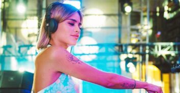 חריף אש (פסח): טראנס בלב המדבר, די-ג'אים בינלאומיים והחזית האזרחית ביפו