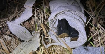 שני מטעני צינור ורימוני רסס אצל מזוהה עם האחים נעימי בג'דיידה