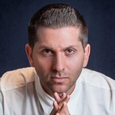 עו"ד גיא ארנברג