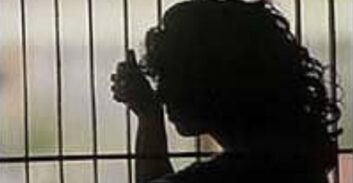 שחרור מוקדם למנהלת החשבונות (68) שמעלה בכספי חברת הרכב באדג'ט