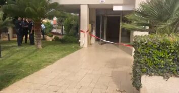 חשד: תושב ראשל"צ דקר את גרושתו למוות