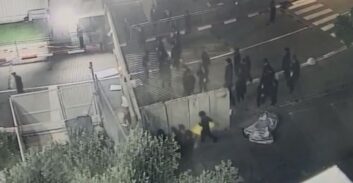 מפגינים ניסו לפרוץ לנציבות בתי הסוהר על רקע מעצרו של חרדי