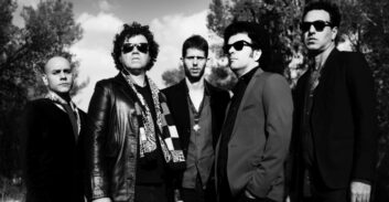 חריף אש (1.6): פסטיבל במדבר, ארקדי חוגג 60, אוטוביוגרפיה לכנסיית השכל