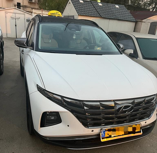אישום: נסע במונית, נתפס עם קוקאין ופיזר סמים בניידת המשטרה