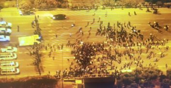 הפגנה בכניסה לכפר פרדיס במחאה על האלימות בחברה הערבית