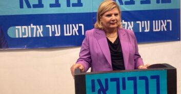 אורנה ברביבאי: "חולדאי מבין שהוא לא יכול להתמודד לבד מולי"