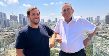 המרוץ לראשות עיריית תל אביב: אסף זמיר חובר לחולדאי