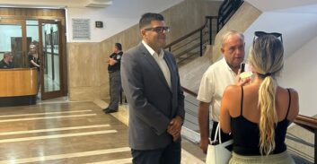 חיפה: ראשת העיר הדיחה מסיעתה חבר מועצה שהצביע נגד התקציב