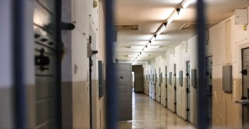 האנטישמיות נגד אסירים ישראלים במתקני כליאה באירופה ואמריקה