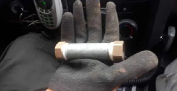 באר שבע: ארבעה מוכרים למשטרה חשודים בהחזקת מטען צינור, נשק וסמים