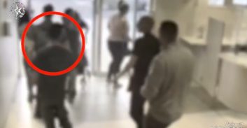 אישום: חטפו עובד בבית-חולים איכילוב וסחטו אותו עקב חוב הימורים