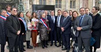 נסיעת משלחת לשכת עורכי-הדין לפריז הפכה לשליחות למען שחרור החטופים