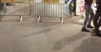 ירושלים: חשד להצתה במאהל משפחות הנרצחים והחטופים 